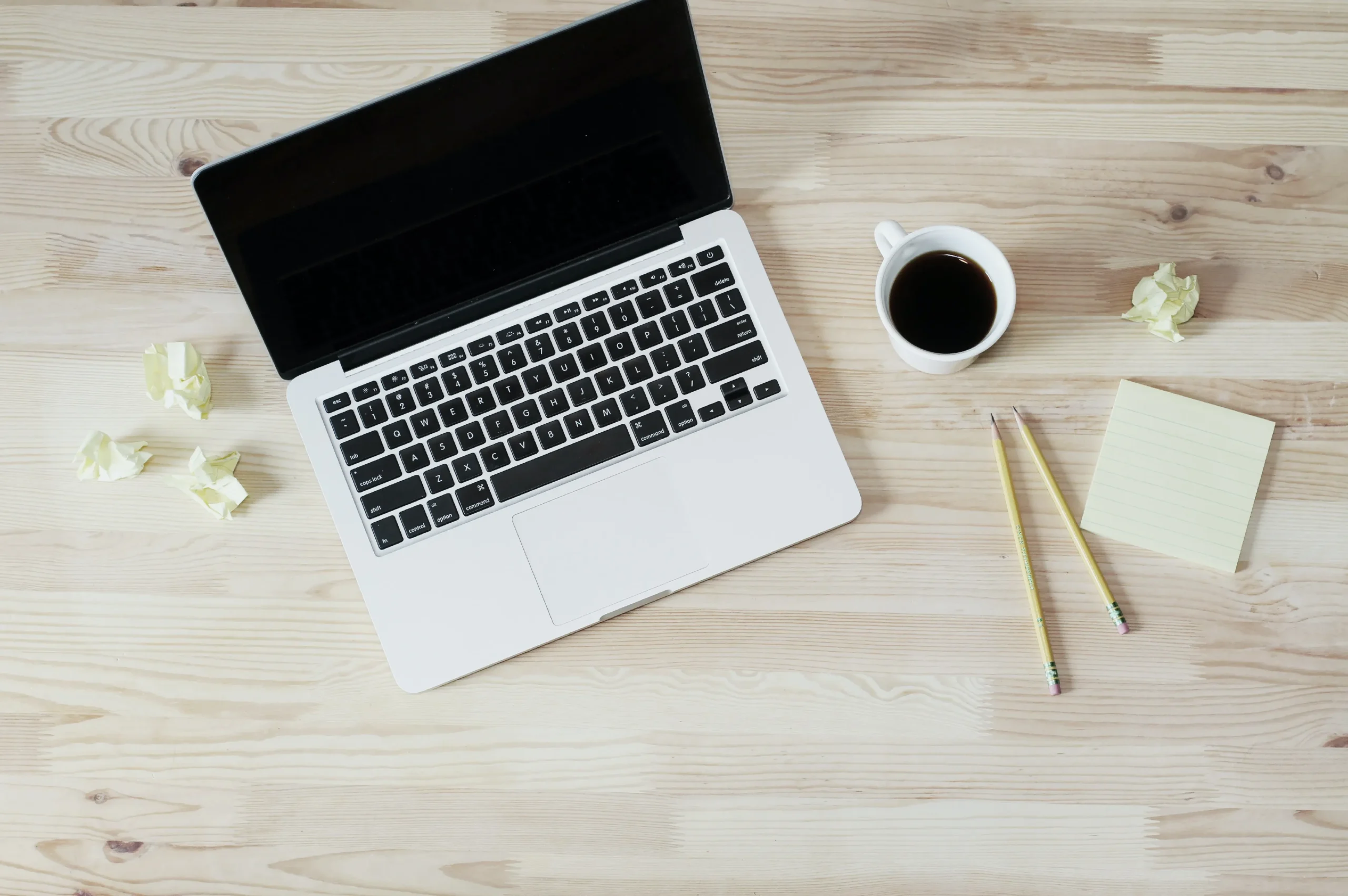 A cup of coffee during the working hours on a beautiful table